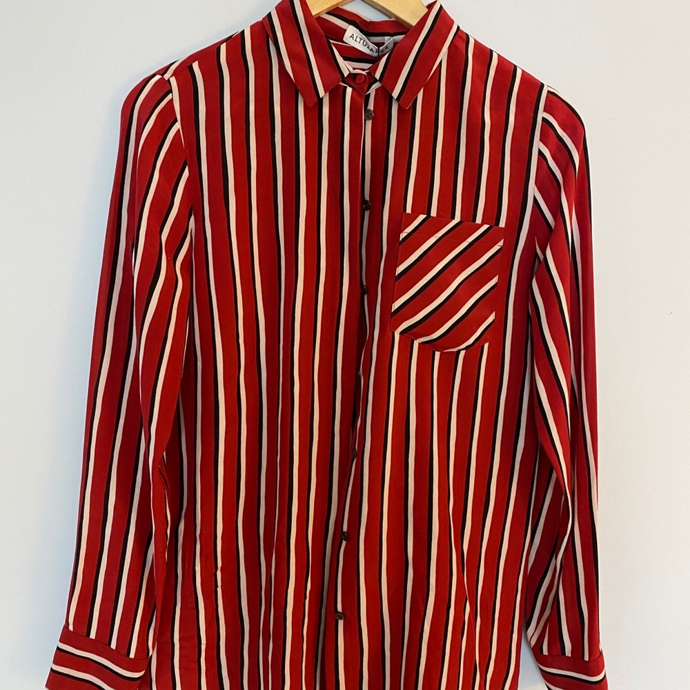 Silk button down blouse - Picture 1 of 4